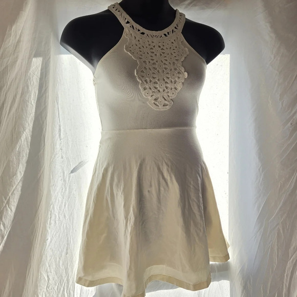 Pretty Crochet Skater Dress EUC - Picture 8 of 9